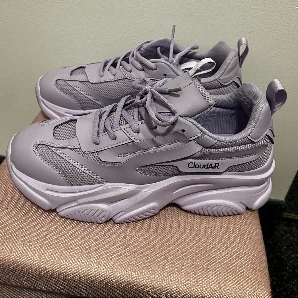 CloudAiR purple sneakers